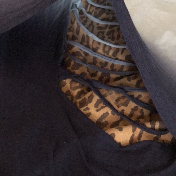 E & M LG-XL slub style tie dye blue shredded back tack w/front pocket - Picture 6 of 12